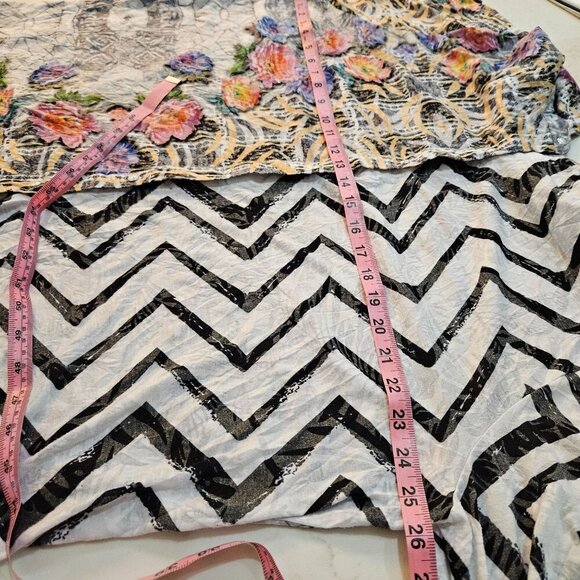 Shana XXL Snap Up Blouse Floral and Chevron Prints Boho Maximalism Artsy - Picture 11 of 12